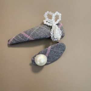 Ensemble de barrettes à cheveux en tissu écossais gris et rose avec perles élégantes