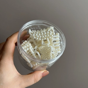 Lot de mini pinces à cheveux en perles dans un tube transparent pour coiffure