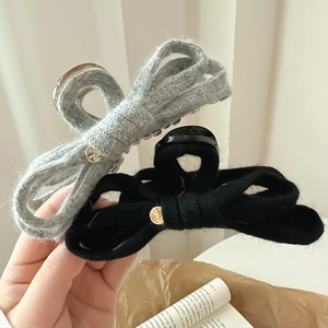 Knitted Bow Hair Claw Clip French Style Large Shark Clip Elegant Knitted Fabric Hair Clip For Women Daily Hair Styling Accessories