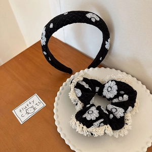 Ensemble serre-tête et chouchou rétro noir et blanc avec paillettes et franges