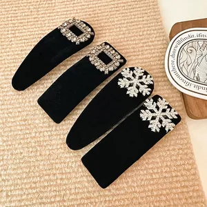 Vintage Black Velvet Hair Clip With Rhinestone Snowflake Square Buckle Elegant French Style BB Side Clip For Women Winter