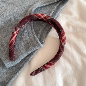 Padded red plaid headband with vintage british tartan fabric for a stylish look