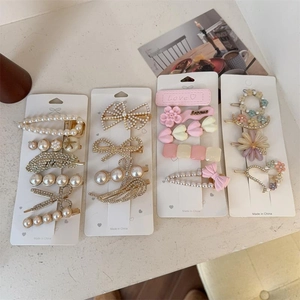 Pinces à Cheveux Coréennes Alliage Künstliche Perle Strass Papillon Cœur Fleur Design Décoratif Barrettes pour Femmes Quotidien Fête Accessoire