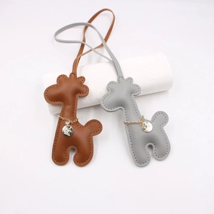Cute Giraffe Leather Bag Charm Gold Chain PU Leather Keychain Pendant For Women Handbag Decor Sweet Animal Stitching Design