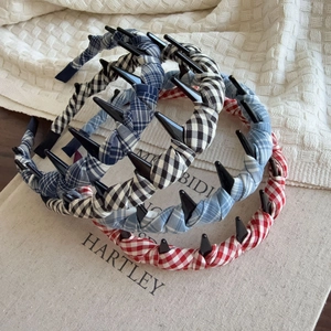 Chic plaid headband set with shark teeth grip for voluminous hair styling