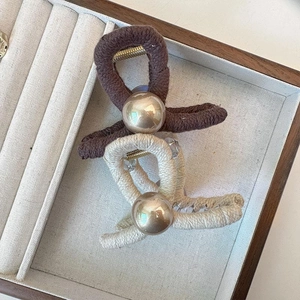 Simple Elegant Woolen Braided Hair Claw Clip With Large Artificial Pearl Vintage Knitting Shark Clip For Women Hair Accessories