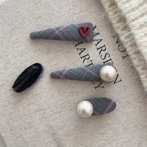 Marineblaues gestreiftes BB-Haarclip-Set mit rotem Herz und Perlen für Mädchen