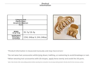 Detailed size chart for resin wood-texture hair claws in large and small sizes