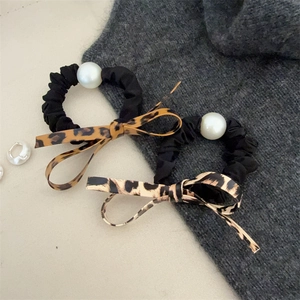 Leopard Print Bow Artificial Pearl Scrunchie Fashion Elastic Hair Tie Large Satin Bowknot Ponytail Holder Women Hair Accessories