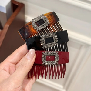 Elegant Acrylic Rhinestone Square Buckle Hair Comb For Women Fashion Geometric Bangs Clip Vintage Hair Accessories Headwear