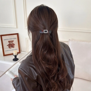 Sparkly square diamond side hair comb with black tortoiseshell texture for women