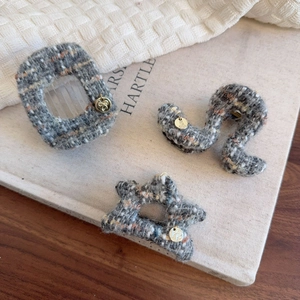 Vintage Tweed Hair Claw Clip For Women Autumn Winter Elegant Alloy Shark Clip Star Square Wave Style Hair Accessory
