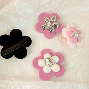 Set di quattro graziosi fermagli per capelli a doppio fiore con strass e clip a becco