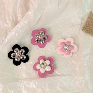 Set di 4 fermagli per capelli a doppio fiore con cristalli centrali lucenti