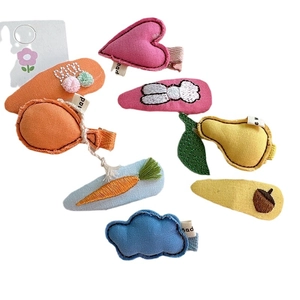 Set di 8 fermagli per capelli in tessuto ricamato per bambine in vivaci colori pastello