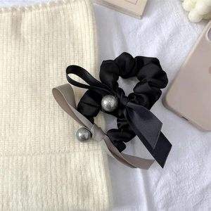 Elegante Satin-Haargummis mit Schleife und Glitzerperle in Schwarz und Grau, 2er-Set