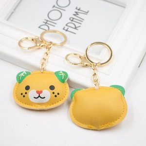 Niedlicher Tiger-Schlüsselanhänger aus PU-Leder mit goldenem Metallring für Handtaschen