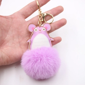 Portachiavi a forma di topo viola con pompon di pelliccia sintetica e chiusura oro