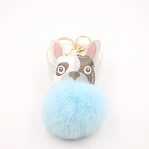 Portachiavi bulldog francese carino con pompon in pelliccia blu e anello in metallo d'oro