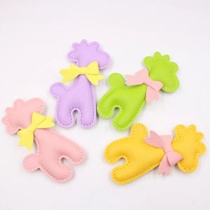 Cute Cartoon Giraffe PU Leather DIY Accessory Bow Knot Saffiano Pattern Pendant For Phone Case Bag Decoration Women Girls