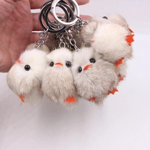 Porte-clés poussin mignon en fausse fourrure réaliste pour sacs à main et accessoires