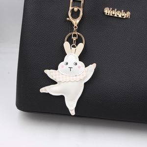 Porte-clés Lapin de Ballet en Cuir Pendentif Dessin Animé Animal en Cuir PU Charme de Sac pour Femmes Filles Cadeau de Porte-clés