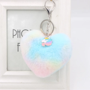 Portachiavi a cuore in peluche sfumato con ciondolo a unicorno e gancio in metallo argento