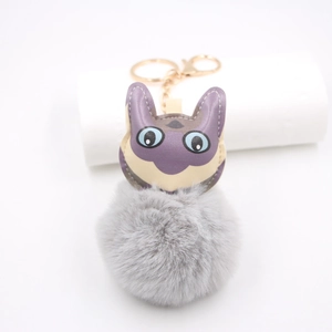 Portachiavi gatto in finta pelliccia grigia con orecchie viola e clip in metallo oro