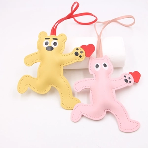 Süßer Leder Cartoon Bär Katze Tasche Anhänger PU Handgefertigte Naht Tier Hängende Dekoration Herz Anhänger Für Handtasche Auto Schlüssel Kawaii Geschenk Für Damen