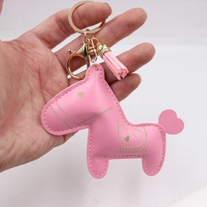 Portachiavi cavallo in pelle PU rosa con stampa a cuore e nappa per borse