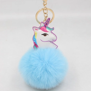 Süßer himmelblauer flauschiger Einhorn Schlüsselanhänger mit goldenem Ring für Damen