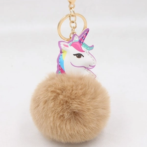 Süßer Einhorn-Schlüsselanhänger mit rosa Mähne und braunem flauschigem Fellbommel