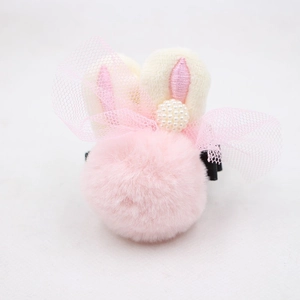 Pince à cheveux lapin en peluche avec boule de fourrure douce et nœud en résille rose