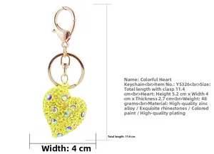 Dettagli dimensionali e materiali in lega di zinco per portachiavi a cuore con strass