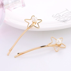 Barrettes étoile dorées élégantes avec perles blanches en lot de 2 pour coiffure femme