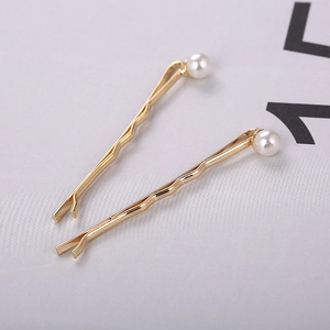 Barrettes à cheveux ondulées dorées avec perles blanches élégantes pour femmes
