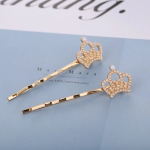 Elegant gold crown hair pin set with white pearls and minimalist wave design for women