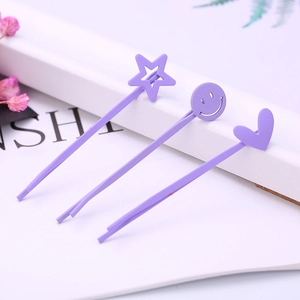 Dreiteiliges Set lila matte Metall-Haarklammern mit Stern-, Herz- und Smiley-Motiven