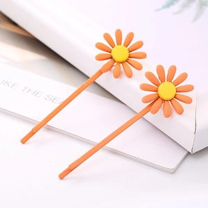 Set de pinces à cheveux marguerite orange mat avec un design de fleur stéréoscopique