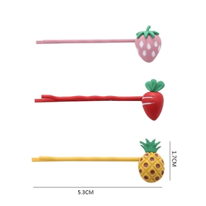 Lot de trois barrettes à cheveux mignonnes avec motifs fraise ananas et carotte