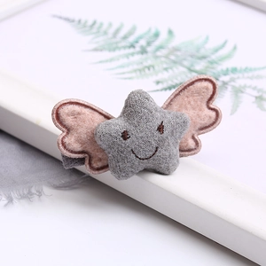 Kids star and angel wing hair clip made of soft gray felt fabric for trendy girls