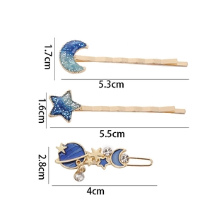 Detailed size specifications for celestial theme moon and star hairpins with blue enamel