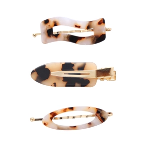 Set of 3 minimalist acetate hair clips with leopard print patterns and gold metal base