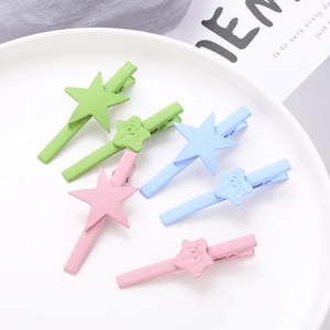 6pcs macaron matte star and cloud hair clips set in a decorative ceramic plate