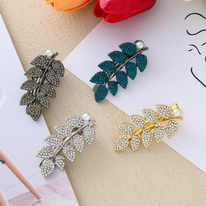 Lot de barrettes à cheveux feuilles en strass et perles en quatre couleurs élégantes