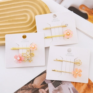 Pink sakura flower hair clips set with gold metal pins and pearls for women
