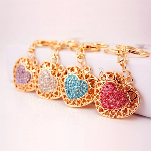 Creative Rhinestone Heart Keychain Hollow Out Zinc Alloy Metal Key Ring Bag Charm Pendant Gift For Women Girl Jewelry