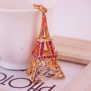 Porte-clés Tour Eiffel créatif avec strass roses et anneau doré pour sac à main
