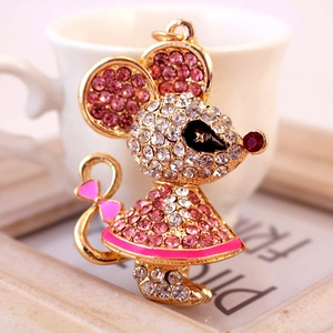 Sparkling crystal mouse keychain with a pink bow and gold plating for women's bags
