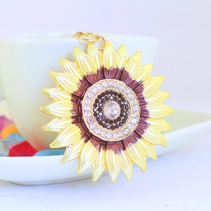 Exquisite sunflower keychain pendant with yellow petals and sparkling crystals for women